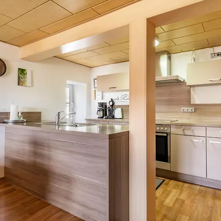 بيت للعطل Em Biehl *